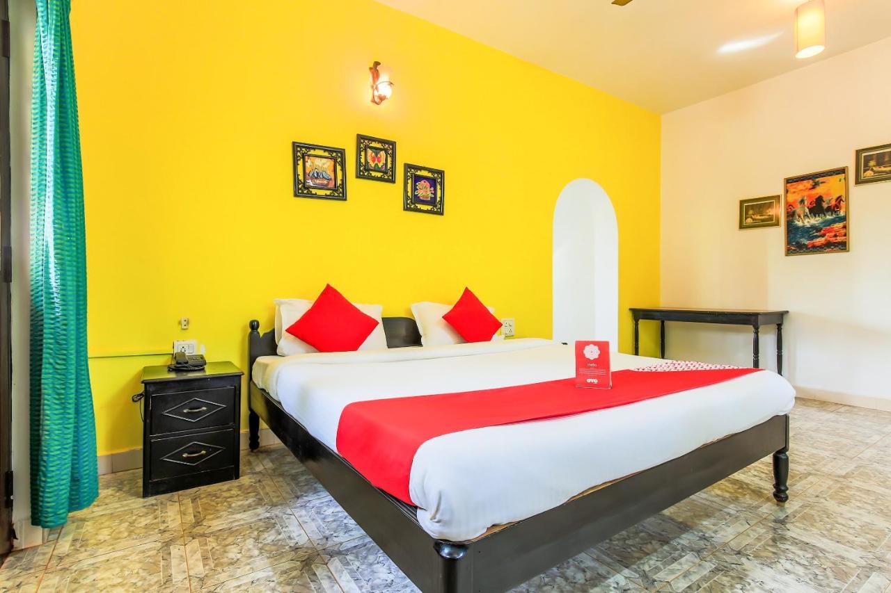 Oyo 13311 The White Feather Hotel مادريم المظهر الخارجي الصورة